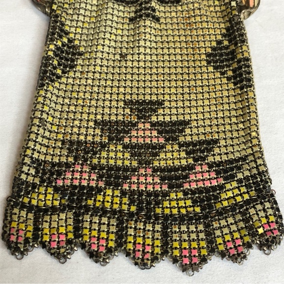 Antique Whiting and Davis Mesh Flapper Purse - Art Deco Design - Picture 4 of 14